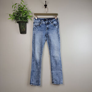 Silver 28 Suki Mid Rise Straight Distressed Light Acid Wash Denimotion Jeans
